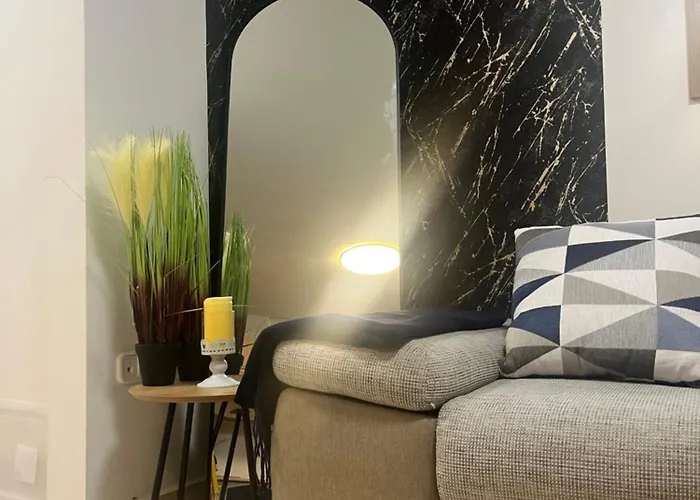 3 Barat Lägenhet Kehidakustány